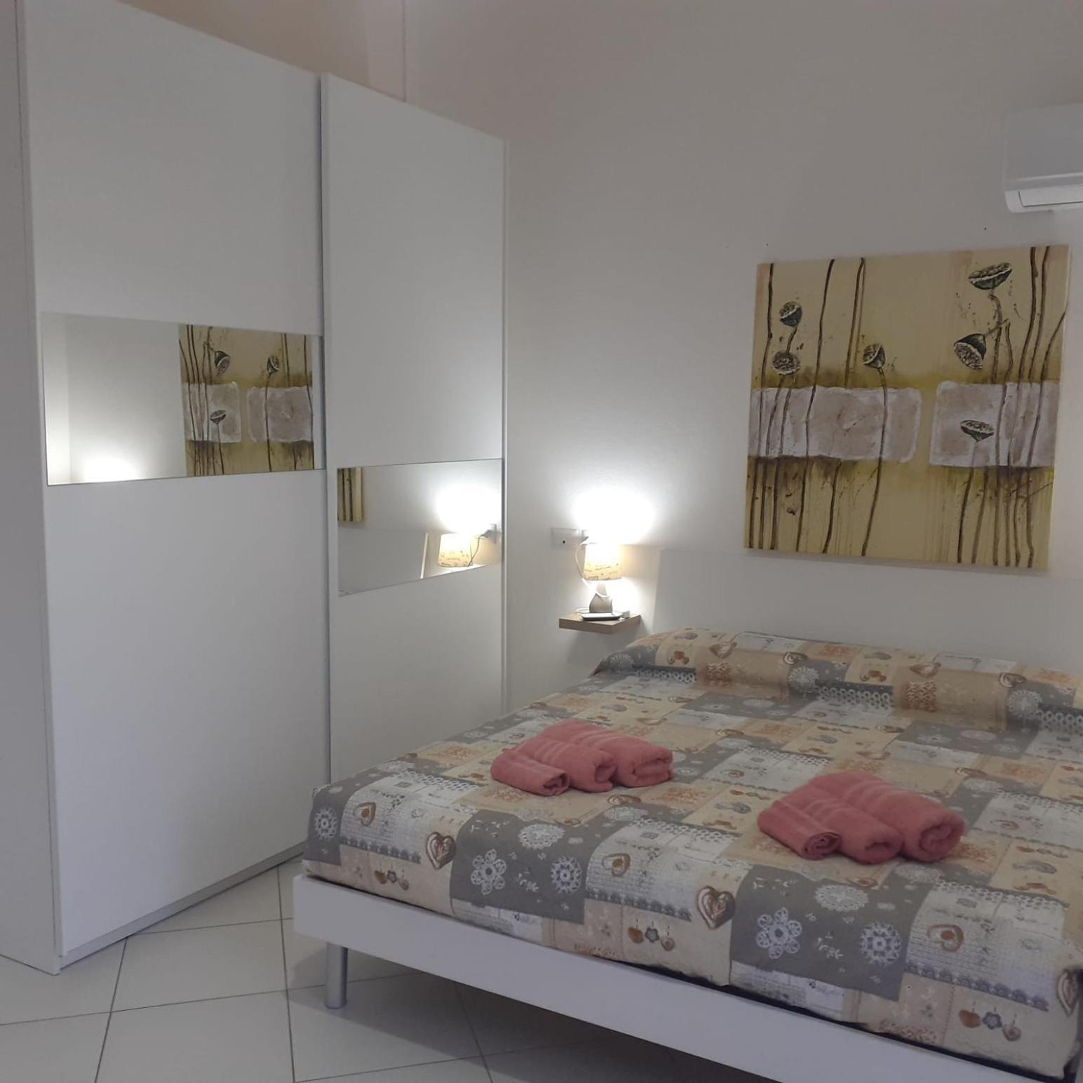 Villa Gabriella Porto Pino Bagian luar foto