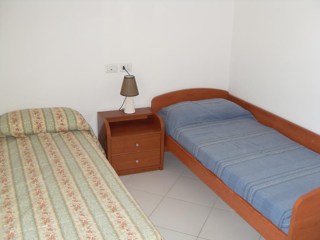 Villa Gabriella Porto Pino Bagian luar foto